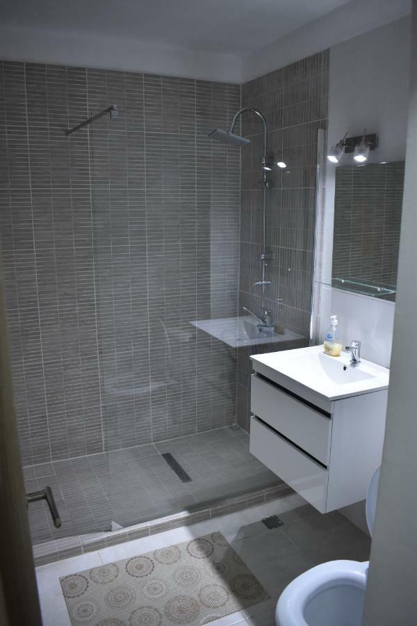 City Break Maya Apartment Oradea Exteriör bild
